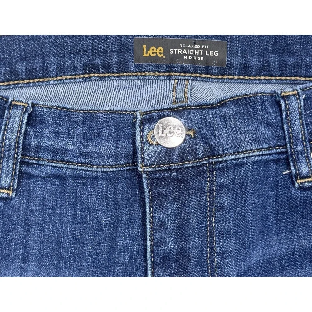 Lee Jeans Womens 12 Long Relaxed Fit Straight Leg Mid Rise Blue Measures 32x32.5 - Picture 3 of 10